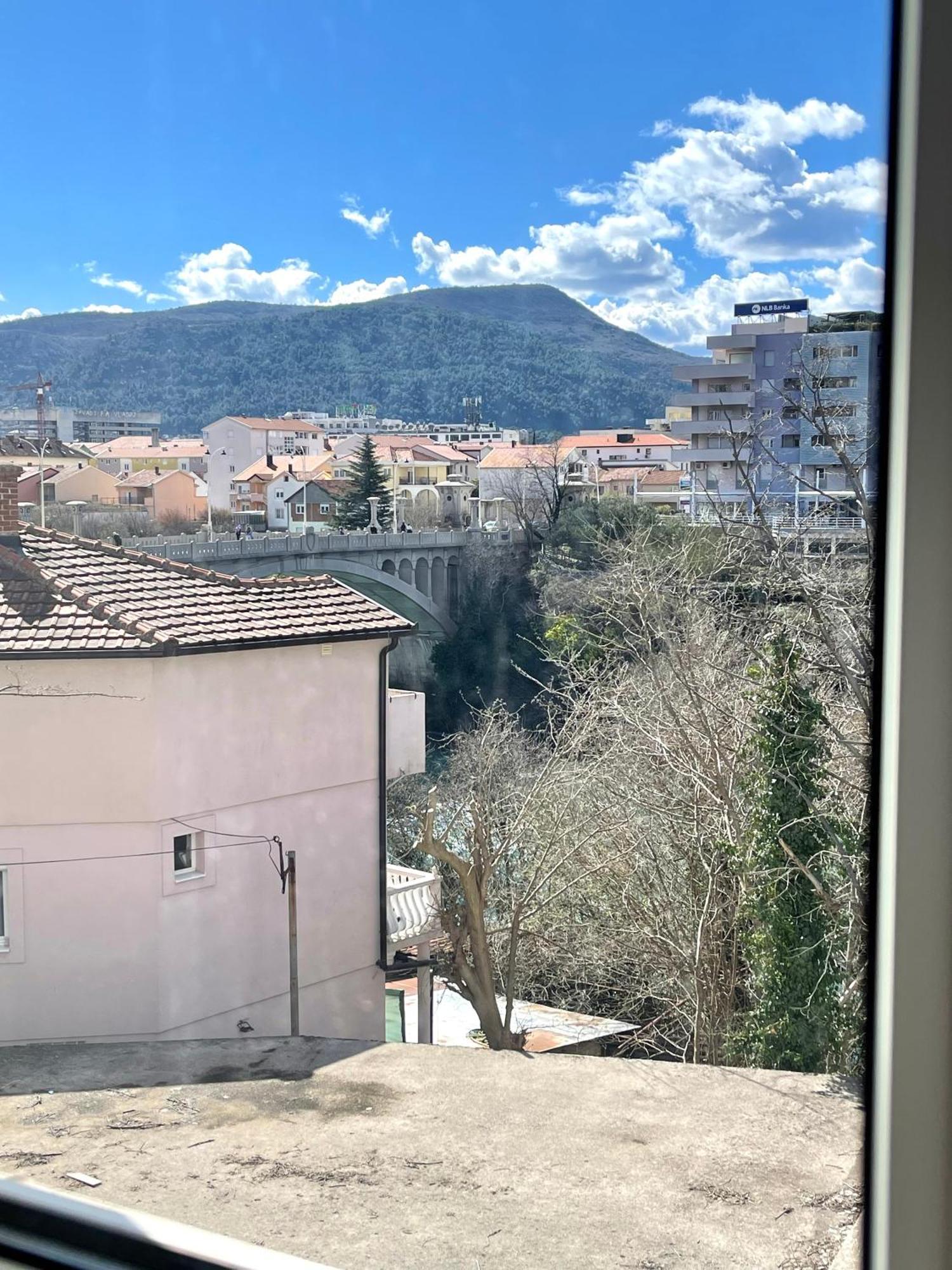 Big Family Apartment